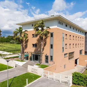 **** Otel Ardeatina Park İtalya